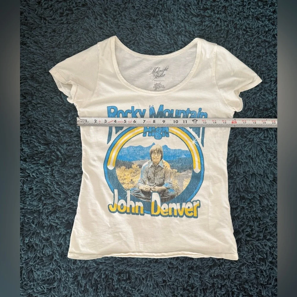 John Denver Rocky Mountain High Midnight Rider Band Graphic Shirt Size Small - Picture 2 of 11